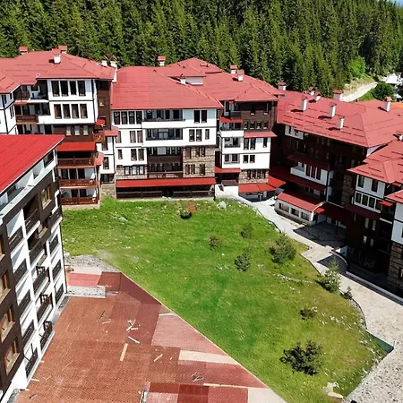 Elegant Ground-floor With Covered Terrace And Direct Access To Nature Apartment