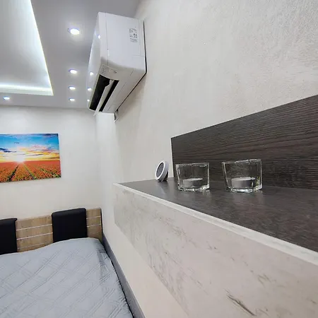 Lejlighed Elegant Ground-floor With Covered Terrace And Direct Access To Nature *