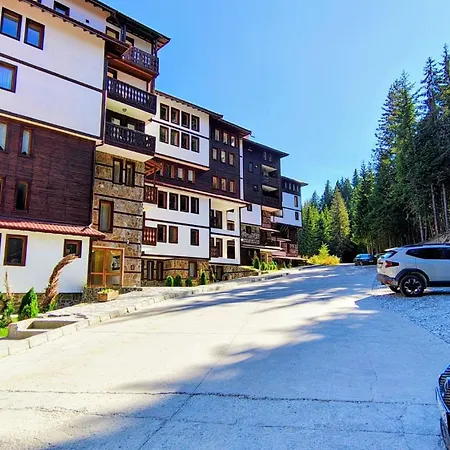 Elegant Ground-floor With Covered Terrace And Direct Access To Nature Apartment Pamporovo